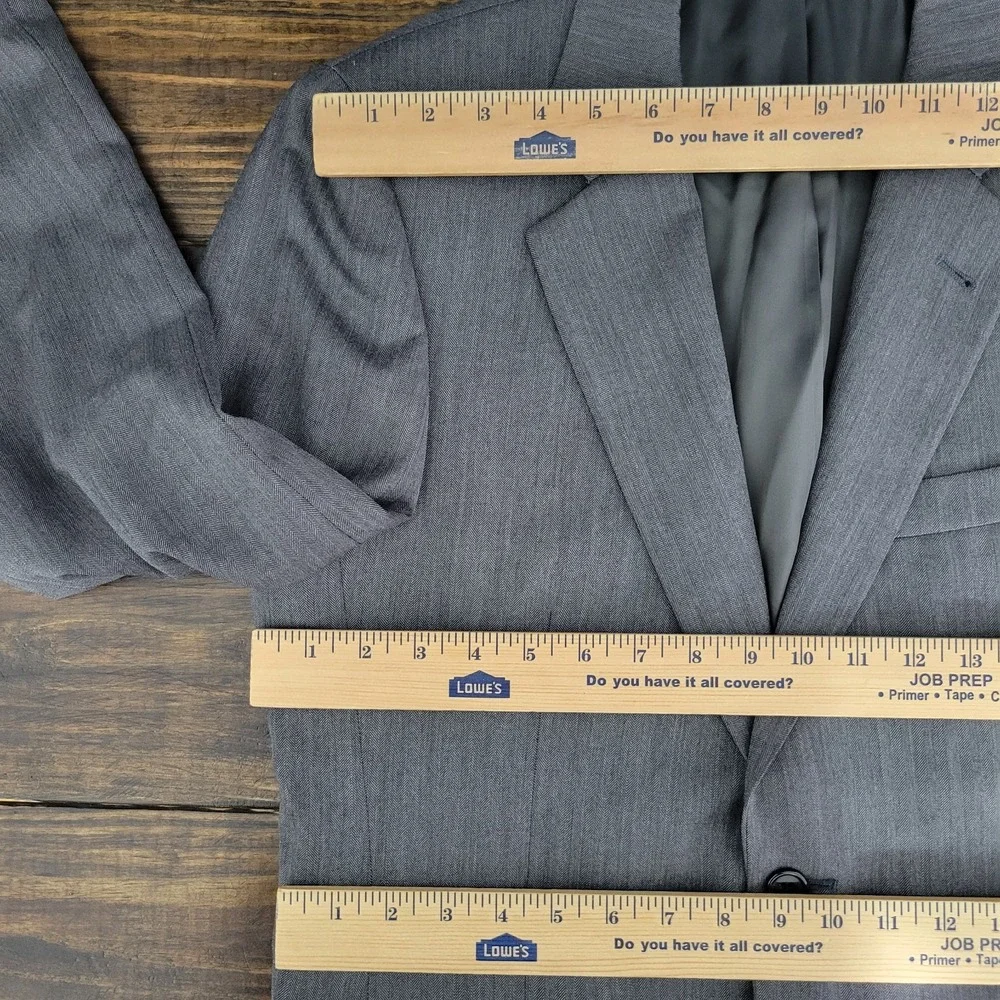JOS A BANK Signature Mens Sport Coat Blazer Two Button Gray Wool Herringbone 38R